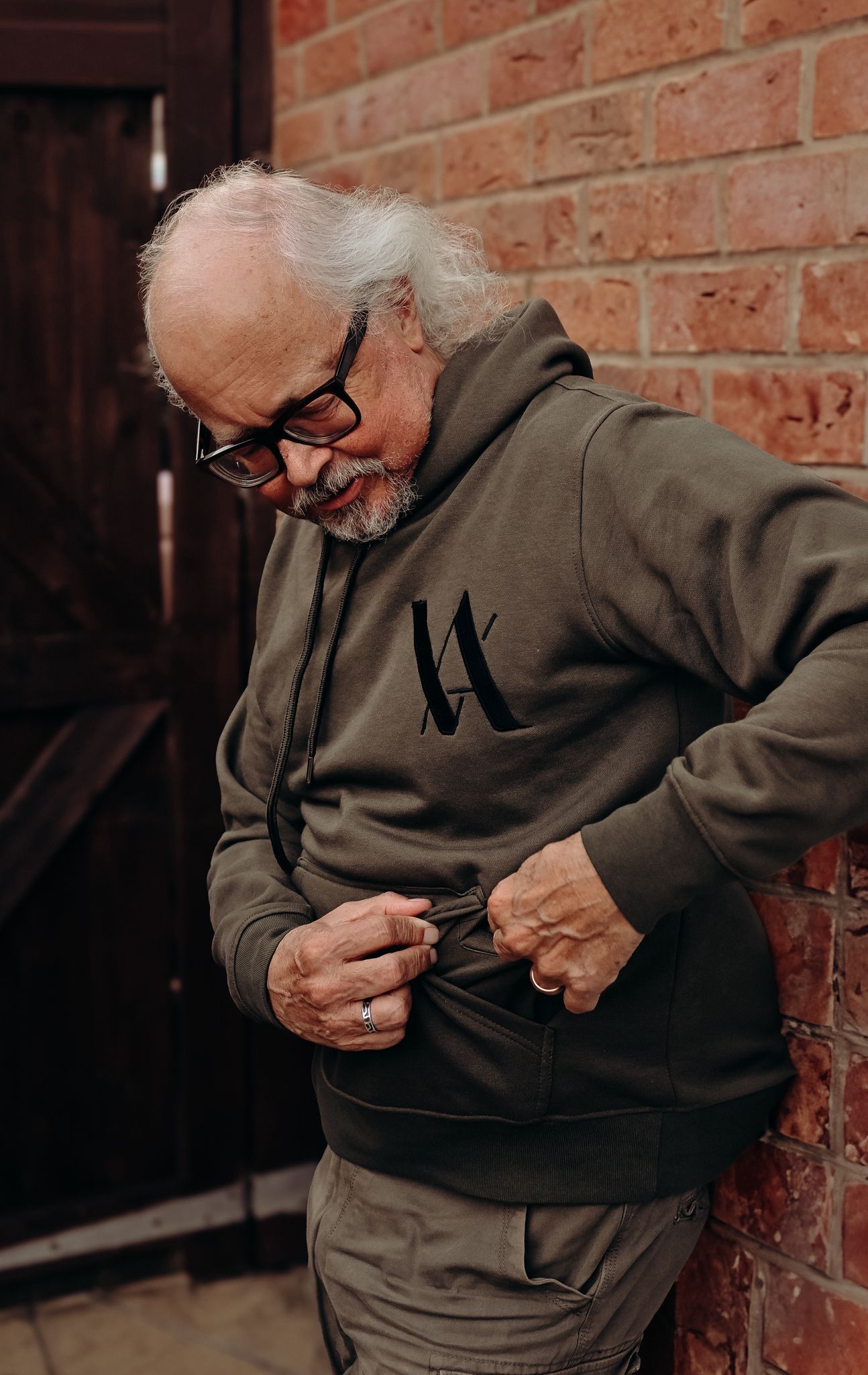 VA Adult Hoodie (Discreet G-Tube Opening)